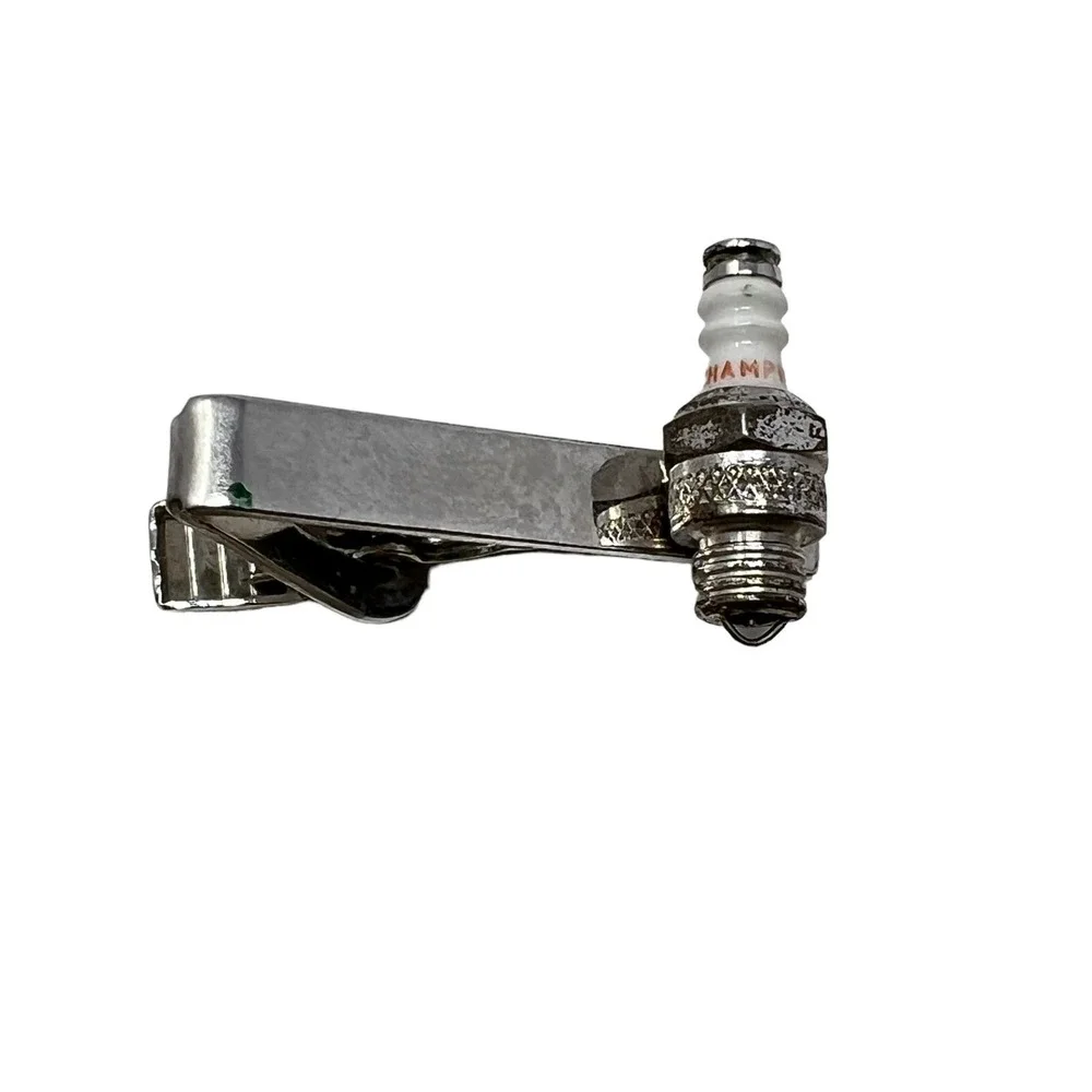 Vintage Mens Champion Spark Plug Tie Bar‎ Silver Tone Tie Clip